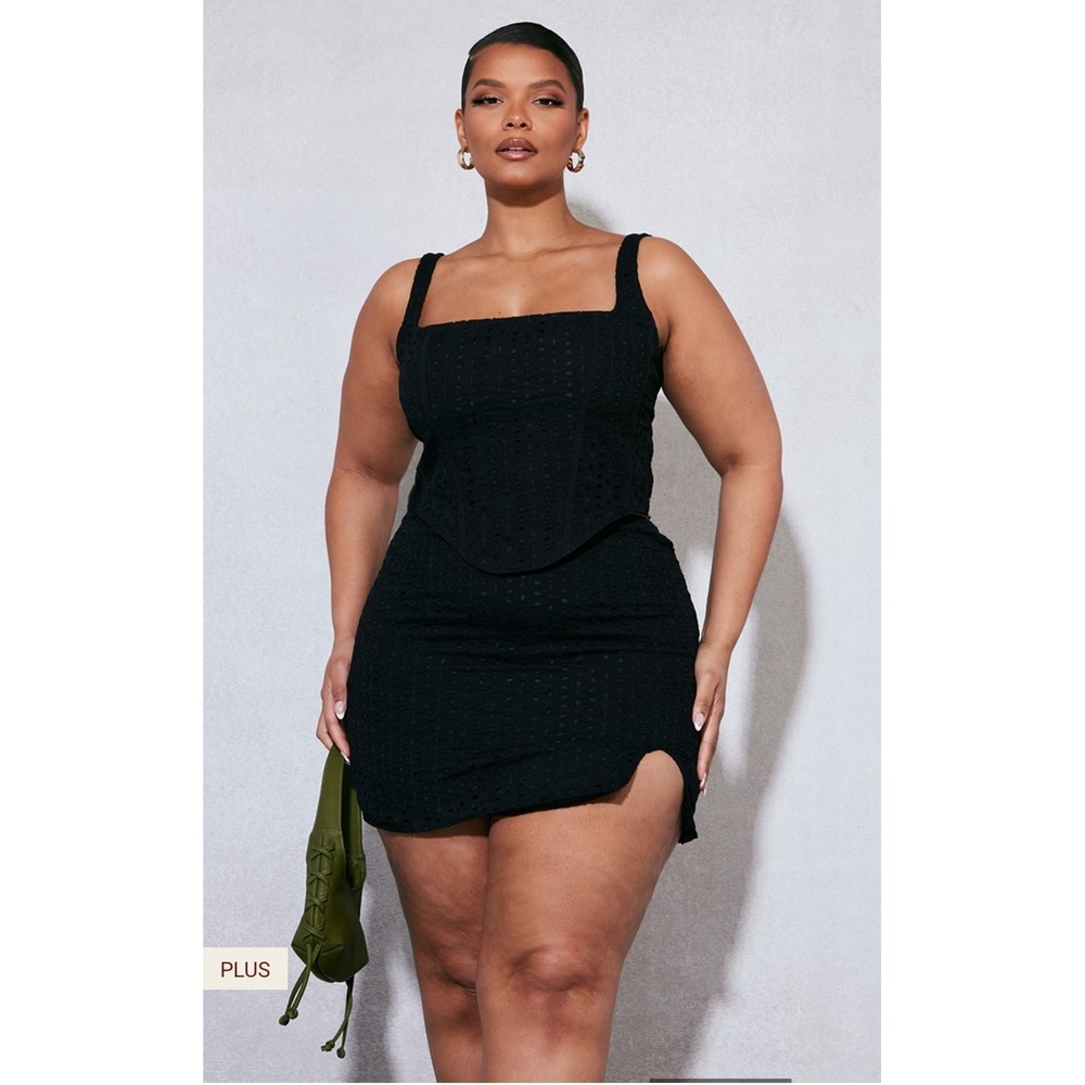 NWT Pretty Little Thing Black Eyelet Corset and Skirt Women's Size US 26 Set - Picture 1 of 14